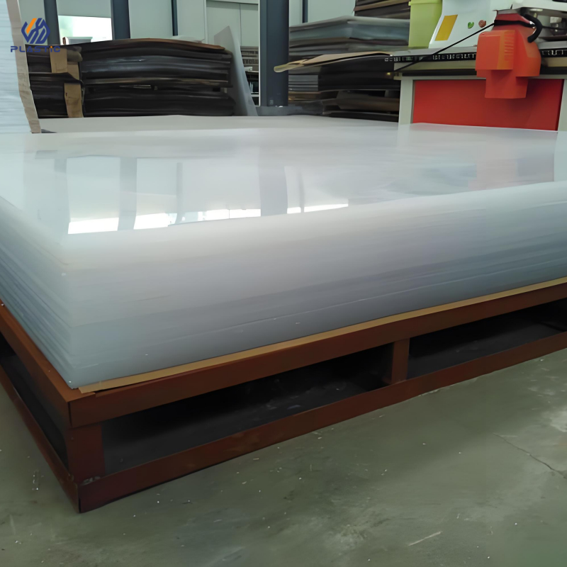 Half The Weight Of Glass Cast Acrylic Sheet for Easy Handling and Transport