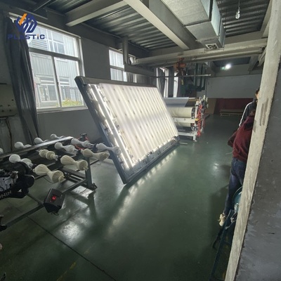 Professional production of cast acrylic sheet using 100% Virgin material A grade